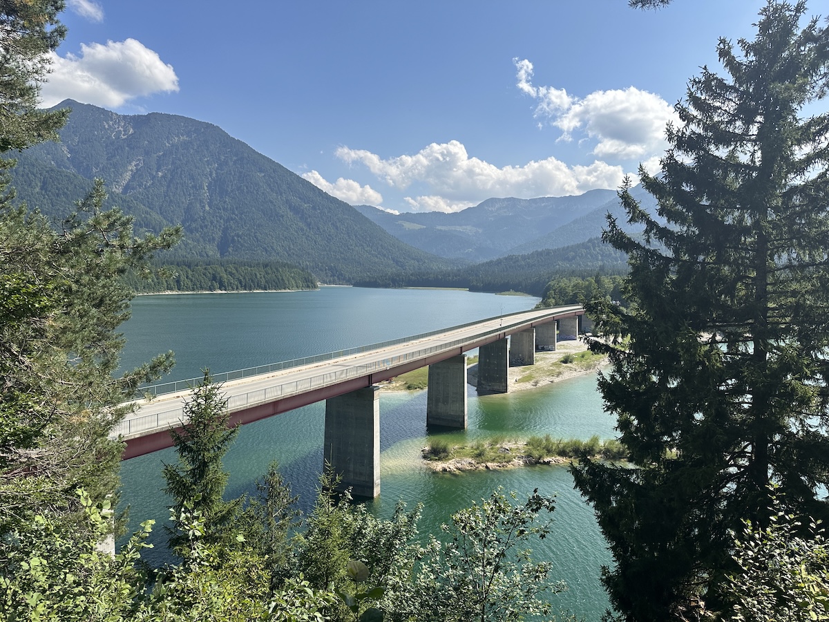 Ferienwohnungen-Lenggries-Oswald-Haus sylvensteinspeicher brücke Ferienwohnungen-Lenggries-Oswald-Haus sylvensteinspeicher brücke